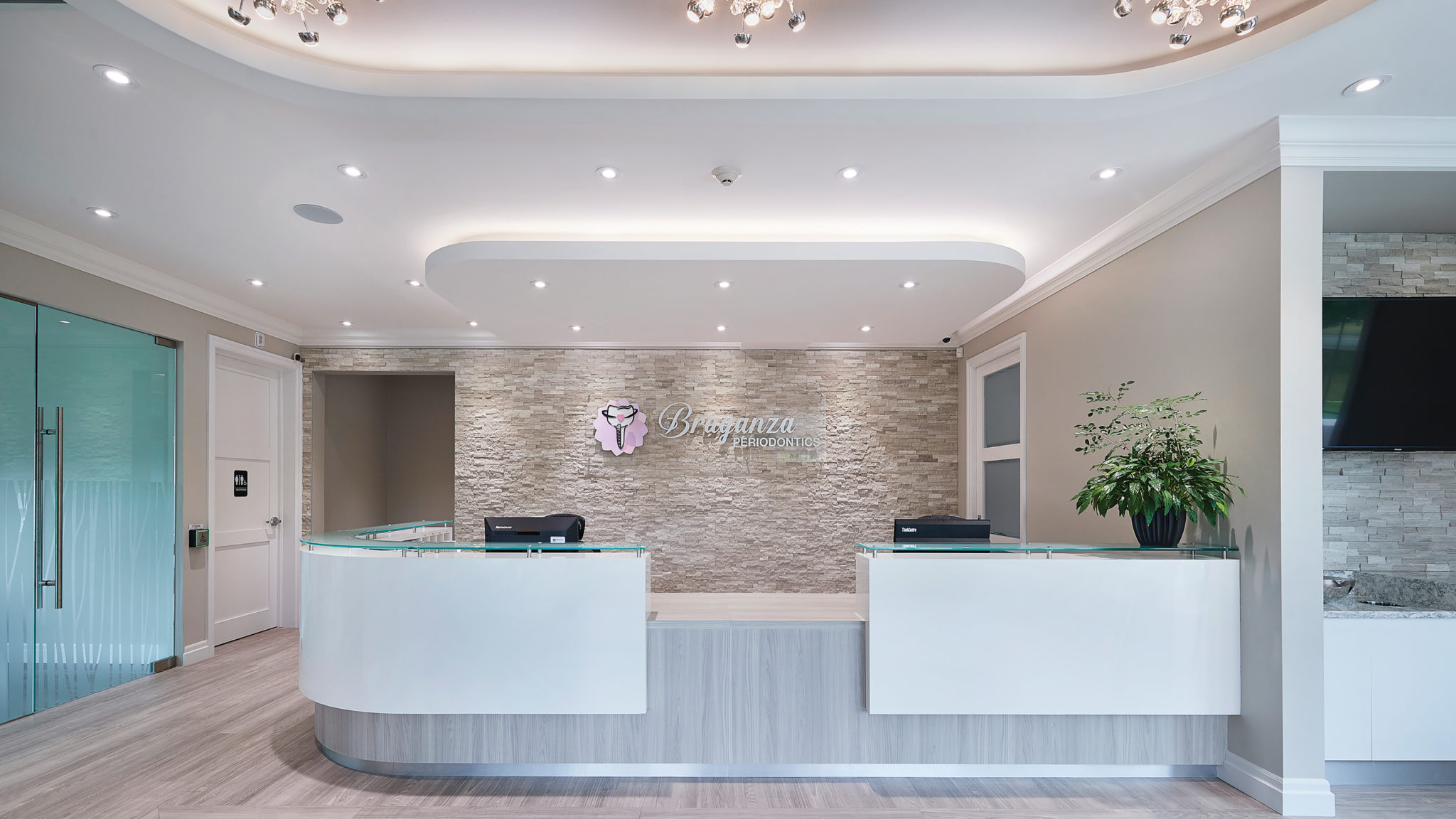 Braganza-Front_Desk-Full-thumbnail alternate text for this image