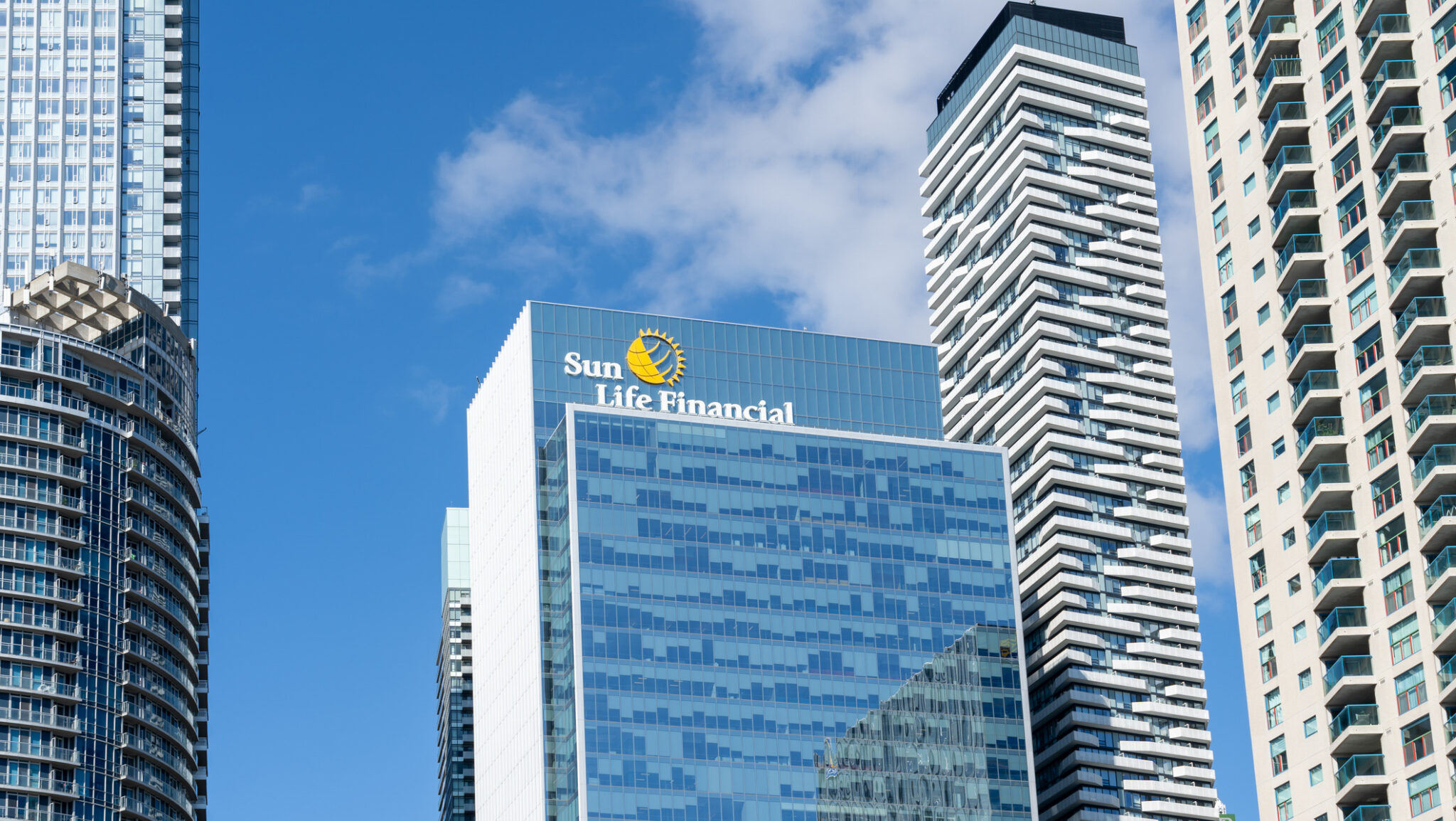 Sun Life Financial Global Headquarters in Toronto, ON, Canada alternate text for this image